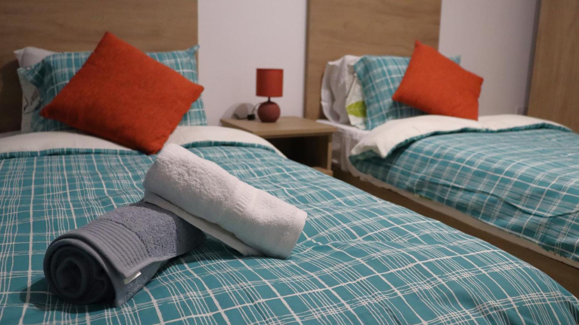 Sc6 - Modern & Spacious 2 Bed *